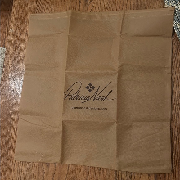 Patricia Nash Loulia Clutch Crossbody Bag - NATURAL/BLUE FOG NWT - Picture 8 of 8